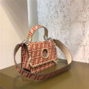 2821 Fendi 编织装饰穿绳 双F凸纹印花标志 翻盖手袋 红色