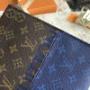 1524731618208103.jpg M63066 POCHETTE VOYAGE 中号手袋 LV男包 LV手包 LV银色涂层手拿包