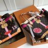 1525749285973993.jpg M41390 LV Neverfull 中号手袋 LV挂锁丝印图案女包 LV老花购物袋 代购推荐