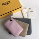 001 FENDI芬迪 F IS FEND 三套索环 小牛皮 手拿包 粉褐灰