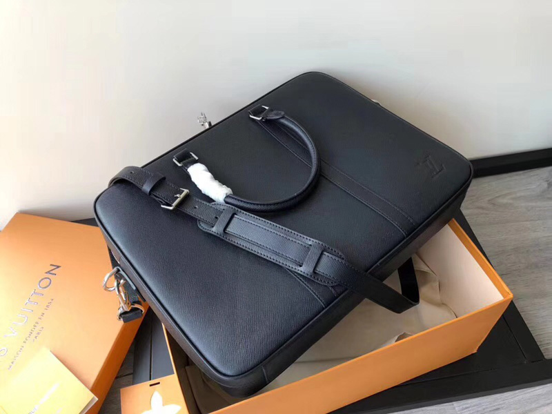 M30638 LV Porte-Documents Voyage 小号公文包 LV男士公文包 LV手提包