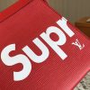 1532924339470290.jpg M41366 LV Supreme 联名系列 Pochette Voyage 中号手袋 LV手拿包 红色