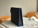 M30573 LV Pochette Voyage 中号手袋 LV Taiga皮革手包 LV男包 LV手包