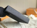 M30573 LV Pochette Voyage 中号手袋 LV Taiga皮革手包 LV男包 LV手包