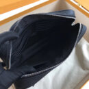 M51823 LV Kasai Clutch LV男包 LV手拿包 LV 粒纹Taurillon皮革手包