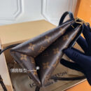 M43125 LV One Handle 中号手袋 LV prelaunch老花拼皮手提斜挎包