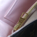 M43982 LV Cluny BB 手袋 LV Monogram帆布材质女包 LV手柄编织款邮差包