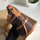 M52276 LV Duffle 手袋 LV2018秋冬系列女包 Monogram涂层帆布漆绘装饰