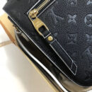 M43942 LV Pochette Metis手袋 LV全皮压花女包 LV邮差包 LV空姐包 黑色