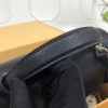 M51395 LV Lockme Ever 手袋 LV女包 进口小牛皮材质 LV转锁翻盖包 黑色