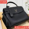 M51395 LV Lockme Ever 手袋 LV女包 进口小牛皮材质 LV转锁翻盖包 黑色