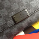 N41260 LV DISTRICT 小号手袋 经典Damier Graphite 帆布男士斜跨包