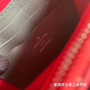 M63470 LV Pochette MyLockMe Chain 手袋 LV女包 LV信封包 LV链条包 玫红