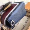 M52513 LV TWIST 中号手袋 LV扭锁包 V for Vuitton图案Epi皮革女包 LV女包