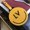 M52513 LV TWIST 中号手袋 LV扭锁包 V for Vuitton图案Epi皮革女包 LV女包
