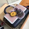 M52514 LV TWIST 中号手袋 LV扭锁包 V for Vuitton图案Epi皮革女包 LV女包