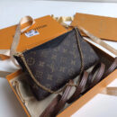 M41639 LV Pallas Cluth 手袋 LV Monogram帆布女包 LV链条包 黑色/灰色