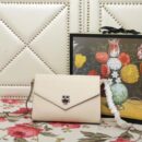 527857 GUCCI 2018秋冬 咆哮虎头装饰 翻盖 肩背包 白色