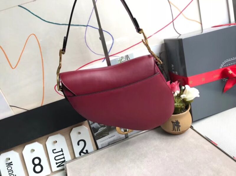 M0446 Dior Saddle小牛皮手提包 Dior马鞍包 玫红 - Image 2