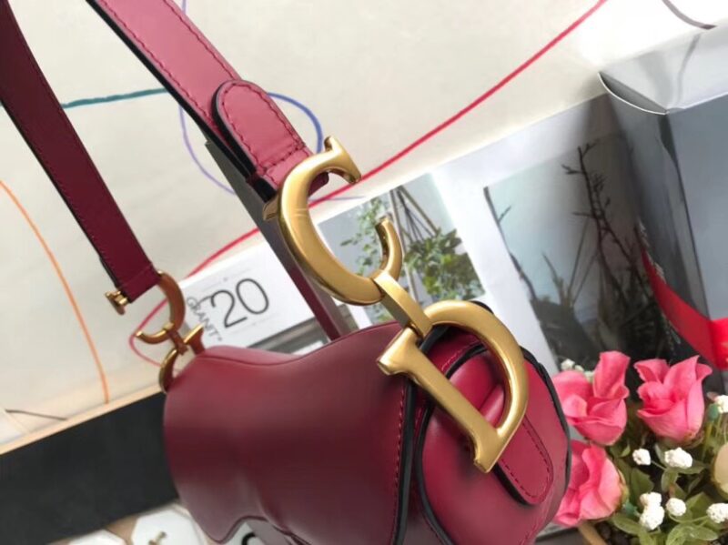 M0446 Dior Saddle小牛皮手提包 Dior马鞍包 玫红 - Image 4