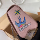M53561 LV TWIST 中号手袋 彩色刺青装饰 LV女包 LV女士单肩包 粉色