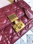 M5818 Dior Addict女包 小羊皮 藤格纹 翻盖式 迪奥手提包 枣红色