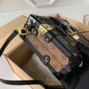 M53253 LV PETITE MALLE 手袋 Monogram 单色和双面帆布盒子 LV盒子包 黑色