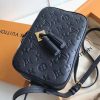 M44593 LV SAINTONGE 手袋 Monogram Empreinte 压纹皮革女包 黑色
