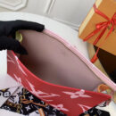 M67692 LV Toilet Pouch XL 盥洗袋 超大Monogram花朵图案 LV手包 红色