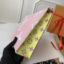 M67692 LV Toilet Pouch XL 盥洗袋 超大Monogram花朵图案 LV手包 红色