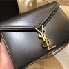 532750 YSL女袋 CASSANDRA 中号 字母标志 拉头光面 圣罗兰信封皮包 黑色