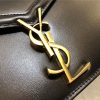 532750 YSL女袋 CASSANDRA 中号 字母标志 拉头光面 圣罗兰信封皮包 黑色