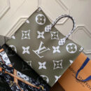 M44571 LV ONTHEGO 手袋 超大号 Monogram 印花迷你 Monogram 饰边 奶白色