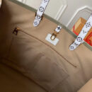 M44571 LV ONTHEGO 手袋 超大号 Monogram 印花迷你 Monogram 饰边 奶白色