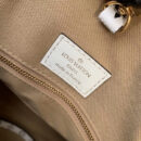 M44571 LV ONTHEGO 手袋 超大号 Monogram 印花迷你 Monogram 饰边 奶白色