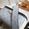 M30243 LV OUTDOOR 邮差包 Monogram 帆布单肩斜跨男包 LV邮差包 白色
