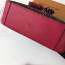 M43557 LV Saintonge 手袋 Monogram帆布老花女包 LV相机包 玫红