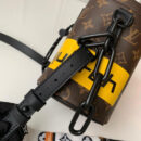 M44632 LV CHALK NANO 手袋 Monogram老花印花图案 LV水桶包