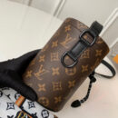 M44632 LV CHALK NANO 手袋 Monogram老花印花图案 LV水桶包