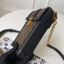 M63913 LV TRUNK VERTICAL 链条包 Monogram Reverse涂层帆布 S形锁扣包