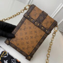M67873 LV TRUNK VERTICAL 链条包 Monogram Reverse涂层帆布 S形锁扣包