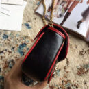 574969 Gucci手袋 GG Marmont 绗缝皮革斜纹 Gucci超迷你手袋 米配黑