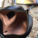 550154 Gucci手袋 GG Marmont 斜纹绗缝皮革 圆形 Gucci迷你肩背包 米配黑