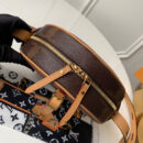 M44604 LV BOITE CHAPEAU SOUPLE 手袋 LV圆饼包