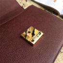 576388 Gucci女袋 Zumi系列 粒面皮革 互扣式G马衔扣 小号 Gucci肩背包 枣红