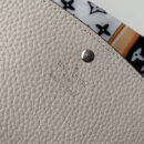 M60177 LV Iris 钱夹 小牛皮打孔通花Monogram图案钱夹 象牙白