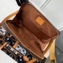 M44754 LV SOFT TRUNK 中号邮差包 Monogram 帆布男包