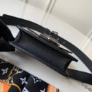 M68619 LV DAUPHINE BB 腰包 Pop 图案腰包 蓝色