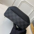 N40237 LV AVENUE 单肩包 Damier Graphite黑格男包 LV挎包