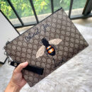 473956 Gucci Neo Vintage高级人造帆布手拿包 Gucci蜜蜂印花手包